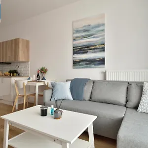 https://apt-modern-1-bedroom-near-chopin-airport-business-center.warsawhotelspoland.com
