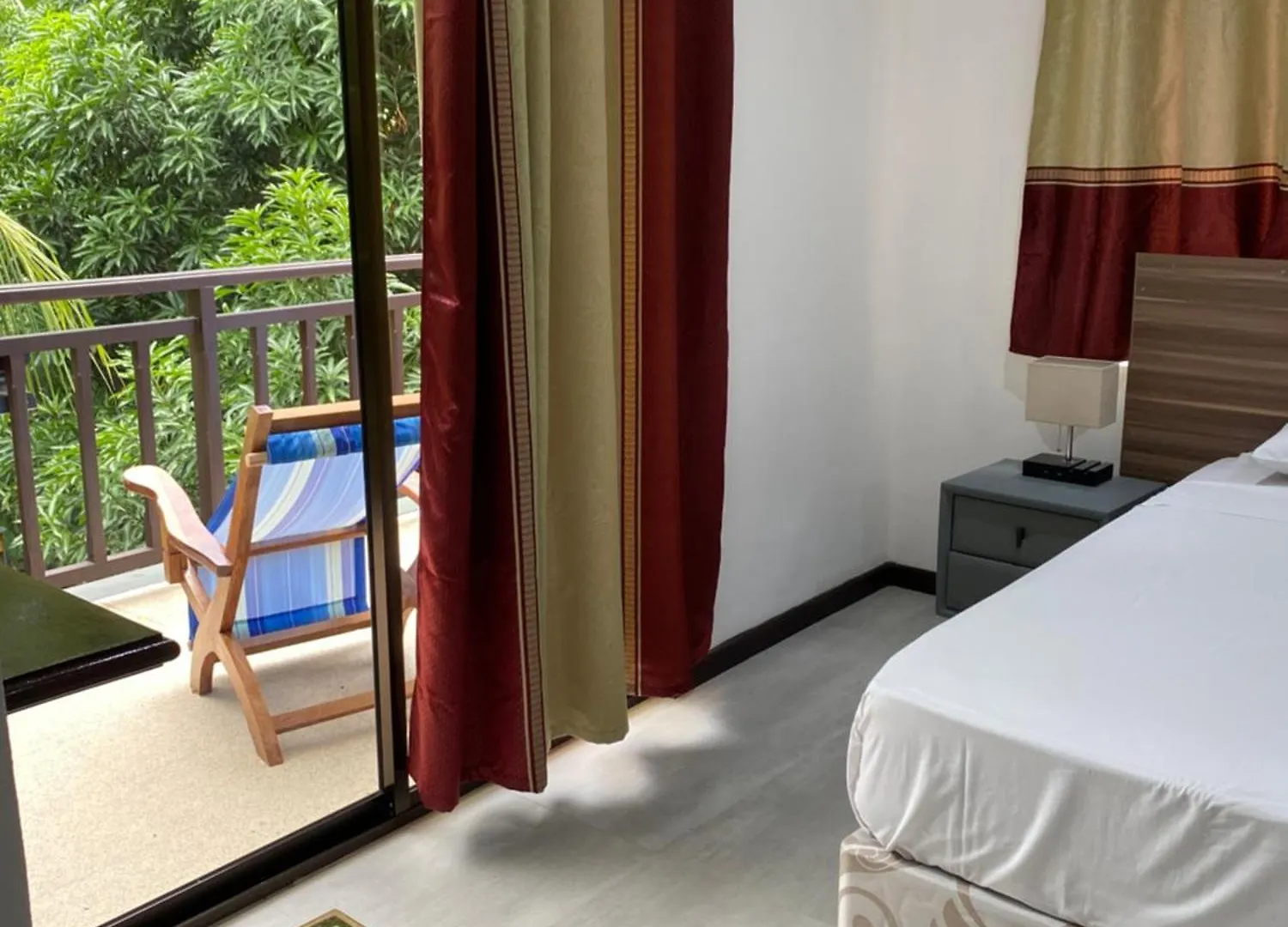 Mer Riviere Self Catering Apartment Beau Vallon   Beau Vallon (Mahe)